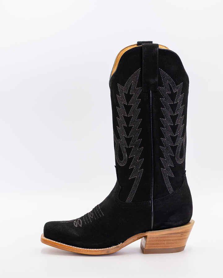 Cowgirl, Boots, Western, Lucchese, Ariat, Corral, OldGringo, Lane, LibertyBlack, Durango, MacieBean, DoubleD, Handmade, Exotic, Ostrich, Alligator, Python, Turquoise, SnipToe, Embroidered, SquareToe, Fashion, Vintage, Classic, Rodeo, Fringe, Glitter, Suede, TallBoots, ShortBoots, RanchWear, Stylish, Premium, Genuine, Leather, Lizard, Crocodile, Caiman, FullQuill, Traditional, Rustic, Floral, Inlay, TexasStyle, WomensBoots