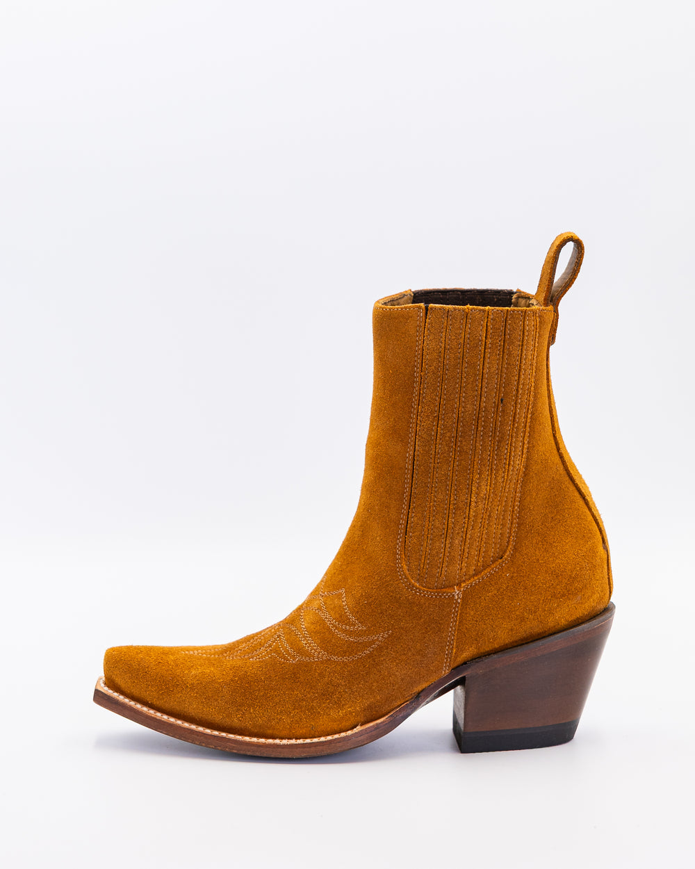 Cowgirl, Boots, Western, Lucchese, Ariat, Corral, OldGringo, Lane, LibertyBlack, Durango, MacieBean, DoubleD, Handmade, Exotic, Ostrich, Alligator, Python, Turquoise, SnipToe, Embroidered, SquareToe, Fashion, Vintage, Classic, Rodeo, Fringe, Glitter, Suede, TallBoots, ShortBoots, RanchWear, Stylish, Premium, Genuine, Leather, Lizard, Crocodile, Caiman, FullQuill, Traditional, Rustic, Floral, Inlay, TexasStyle, WomensBoots