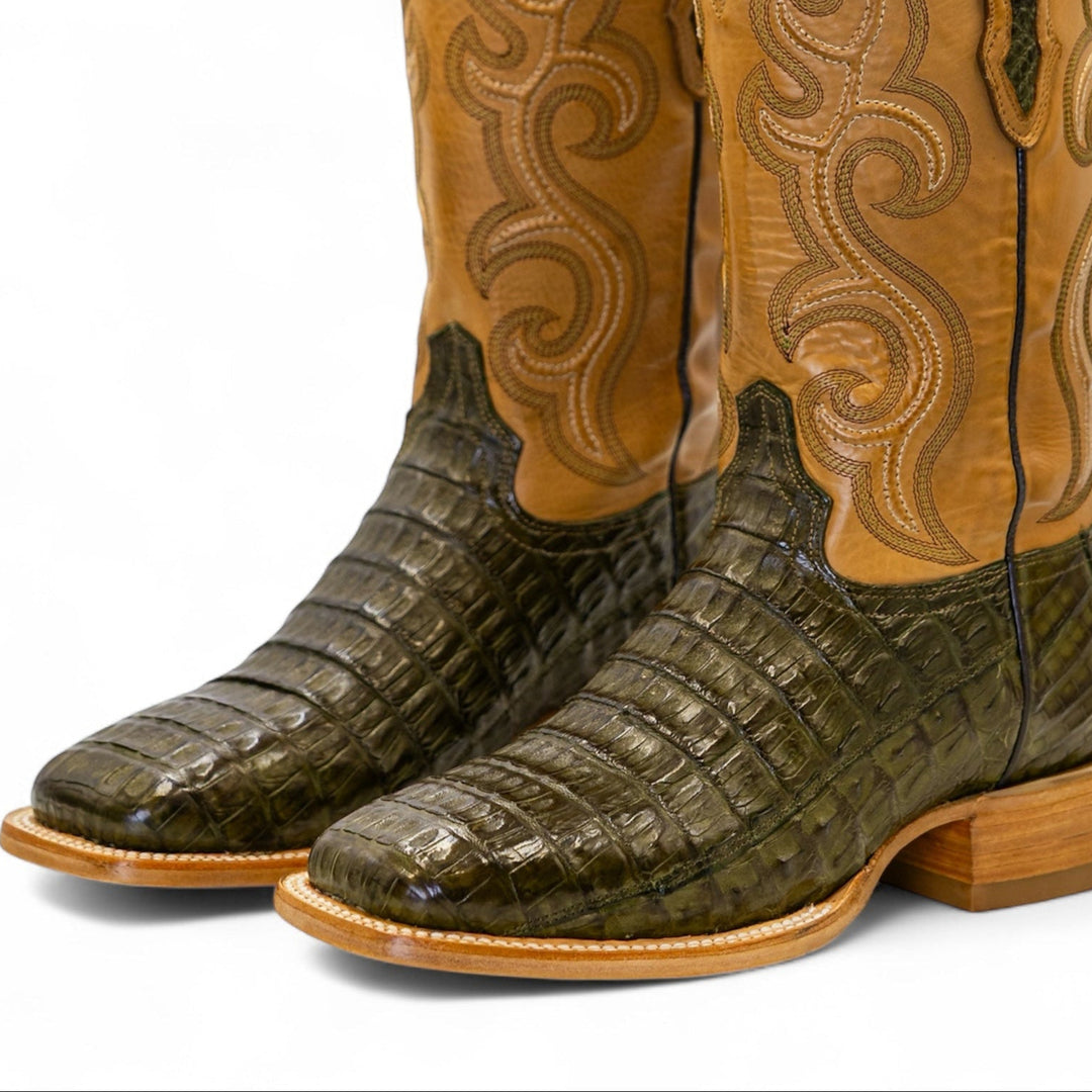 Cowboy, Boots, Western, Lucchese, Ariat, TonyLama, AndersonBean, Justin, Tecovas, Nocona, BlackJack, Stallion, Handmade, Exotic, Ostrich, Alligator, Python, Shark, SquareToe, CutterToe, RoundToe, SnipToe, Roper, Buckaroo, Ranch, Rodeo, Classic, Vintage, Leather, Premium, HandmadeBoots, WorkBoots, Durable, Genuine, Suede, Caiman, Lizard, Crocodile, FullQuill, RanchWear, Traditional, Heritage, Rustic, TexasStyle, MensBoots
