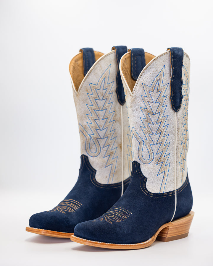 Cowboy, Boots, Western, Lucchese, Ariat, TonyLama, AndersonBean, Justin, Tecovas, Nocona, BlackJack, Stallion, Handmade, Exotic, Ostrich, Alligator, Python, Shark, SquareToe, CutterToe, RoundToe, SnipToe, Roper, Buckaroo, Ranch, Rodeo, Classic, Vintage, Leather, Premium, HandmadeBoots, WorkBoots, Durable, Genuine, Suede, Caiman, Lizard, Crocodile, FullQuill, RanchWear, Traditional, Heritage, Rustic, TexasStyle, MensBoots