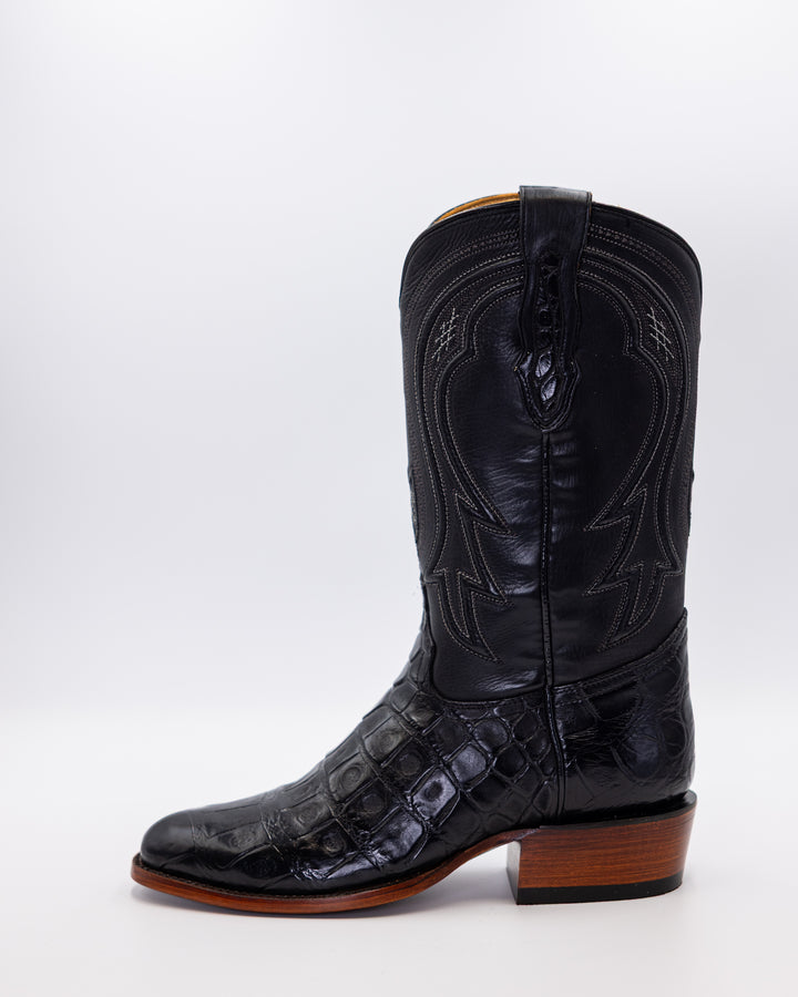 Cowboy, Boots, Western, Lucchese, Ariat, TonyLama, AndersonBean, Justin, Tecovas, Nocona, BlackJack, Stallion, Handmade, Exotic, Ostrich, Alligator, Python, Shark, SquareToe, CutterToe, RoundToe, SnipToe, Roper, Buckaroo, Ranch, Rodeo, Classic, Vintage, Leather, Premium, HandmadeBoots, WorkBoots, Durable, Genuine, Suede, Caiman, Lizard, Crocodile, FullQuill, RanchWear, Traditional, Heritage, Rustic, TexasStyle, MensBoots