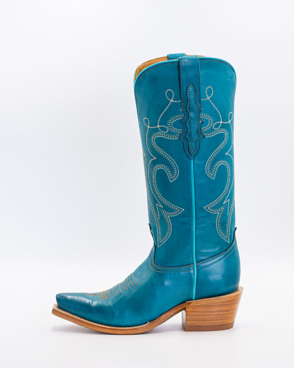 Cowgirl, Boots, Western, Lucchese, Ariat, Corral, OldGringo, Lane, LibertyBlack, Durango, MacieBean, DoubleD, Handmade, Exotic, Ostrich, Alligator, Python, Turquoise, SnipToe, Embroidered, SquareToe, Fashion, Vintage, Classic, Rodeo, Fringe, Glitter, Suede, TallBoots, ShortBoots, RanchWear, Stylish, Premium, Genuine, Leather, Lizard, Crocodile, Caiman, FullQuill, Traditional, Rustic, Floral, Inlay, TexasStyle, WomensBoots