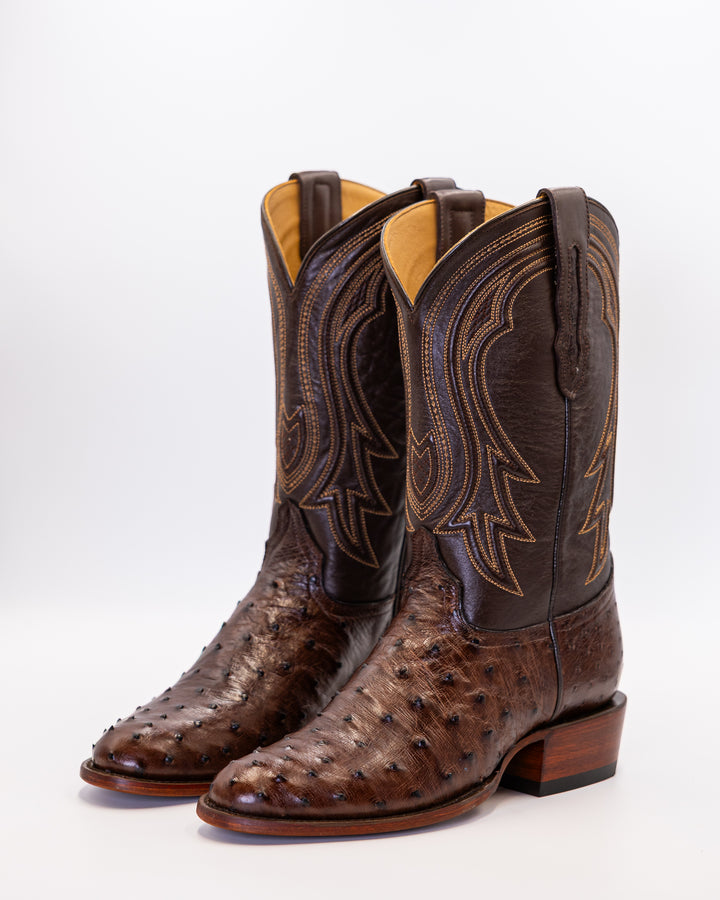 Cowboy, Boots, Western, Lucchese, Ariat, TonyLama, AndersonBean, Justin, Tecovas, Nocona, BlackJack, Stallion, Handmade, Exotic, Ostrich, Alligator, Python, Shark, SquareToe, CutterToe, RoundToe, SnipToe, Roper, Buckaroo, Ranch, Rodeo, Classic, Vintage, Leather, Premium, HandmadeBoots, WorkBoots, Durable, Genuine, Suede, Caiman, Lizard, Crocodile, FullQuill, RanchWear, Traditional, Heritage, Rustic, TexasStyle, MensBoots