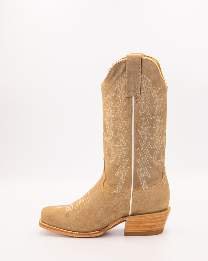 Cowgirl, Boots, Western, Lucchese, Ariat, Corral, OldGringo, Lane, LibertyBlack, Durango, MacieBean, DoubleD, Handmade, Exotic, Ostrich, Alligator, Python, Turquoise, SnipToe, Embroidered, SquareToe, Fashion, Vintage, Classic, Rodeo, Fringe, Glitter, Suede, TallBoots, ShortBoots, RanchWear, Stylish, Premium, Genuine, Leather, Lizard, Crocodile, Caiman, FullQuill, Traditional, Rustic, Floral, Inlay, TexasStyle, WomensBoots, Snip Toe, Boots 