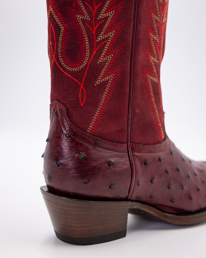 Cowgirl, Boots, Western, Lucchese, Ariat, Corral, OldGringo, Lane, LibertyBlack, Durango, MacieBean, DoubleD, Handmade, Exotic, Ostrich, Alligator, Python, Turquoise, SnipToe, Embroidered, SquareToe, Fashion, Vintage, Classic, Rodeo, Fringe, Glitter, Suede, TallBoots, ShortBoots, RanchWear, Stylish, Premium, Genuine, Leather, Lizard, Crocodile, Caiman, FullQuill, Traditional, Rustic, Floral, Inlay, TexasStyle, WomensBoots