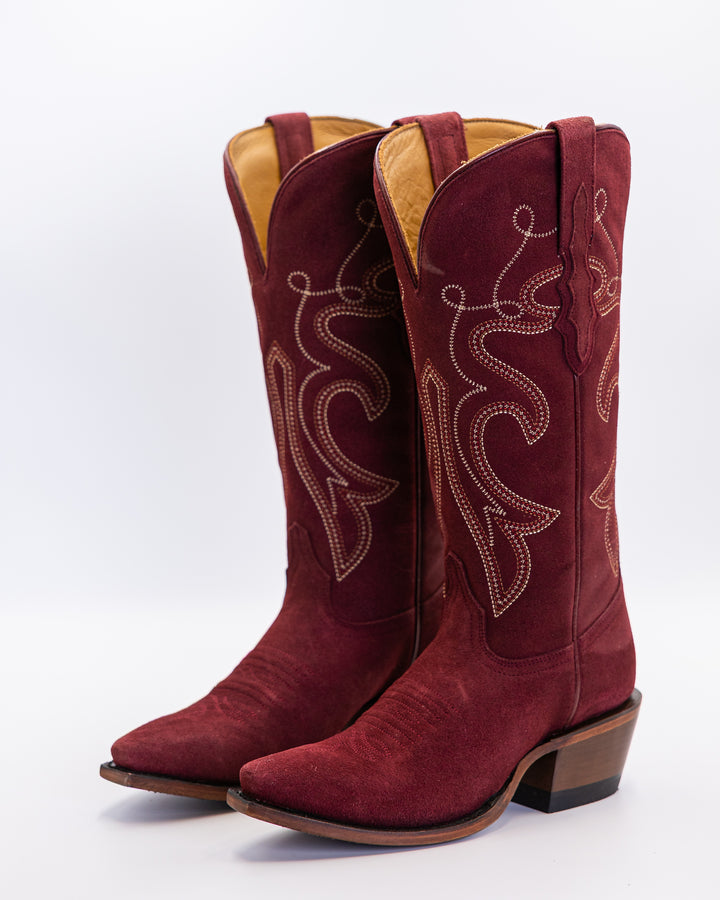 Cowgirl, Boots, Western, Lucchese, Ariat, Corral, OldGringo, Lane, LibertyBlack, Durango, MacieBean, DoubleD, Handmade, Exotic, Ostrich, Alligator, Python, Turquoise, SnipToe, Embroidered, SquareToe, Fashion, Vintage, Classic, Rodeo, Fringe, Glitter, Suede, TallBoots, ShortBoots, RanchWear, Stylish, Premium, Genuine, Leather, Lizard, Crocodile, Caiman, FullQuill, Traditional, Rustic, Floral, Inlay, TexasStyle, WomensBoots