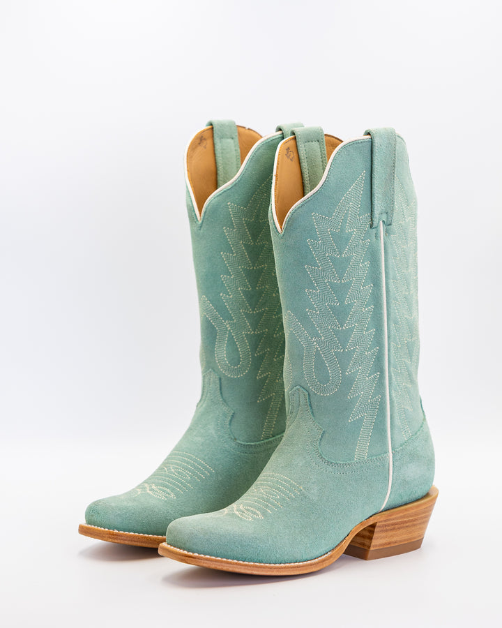Cowgirl, Boots, Western, Lucchese, Ariat, Corral, OldGringo, Lane, LibertyBlack, Durango, MacieBean, DoubleD, Handmade, Exotic, Ostrich, Alligator, Python, Turquoise, SnipToe, Embroidered, SquareToe, Fashion, Vintage, Classic, Rodeo, Fringe, Glitter, Suede, TallBoots, ShortBoots, RanchWear, Stylish, Premium, Genuine, Leather, Lizard, Crocodile, Caiman, FullQuill, Traditional, Rustic, Floral, Inlay, TexasStyle, WomensBoots