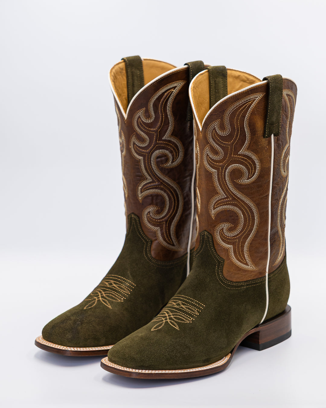 ostrich boots, full quill ostrich boots, caiman boots, stingray boots, alligator boots, American alligator boots, pirarucu boots, python boots, fish skin boots, lizard boots, crocodile boots, calf skin boots, cowhide boots, exotic leather boots, exotic western boots, men’s exotic boots, genuine exotic boots, men’s cowboy boots, western boots, country boots, handmade boots, luxury western boots, premium exotic leather, ranch style boots, Texas style boots, round toe boots, square toe boots, cutter toe boots