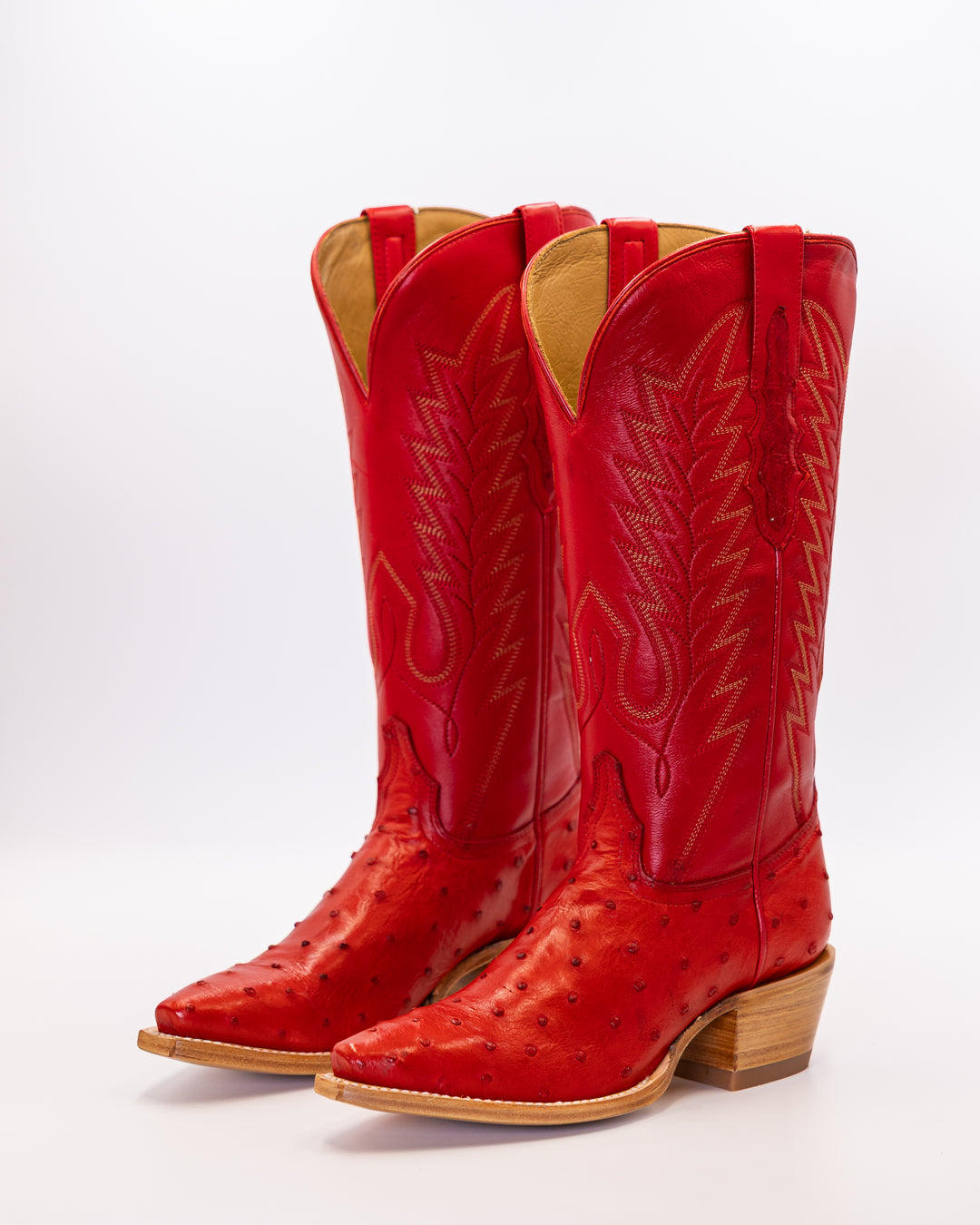 Cowgirl, Boots, Western, Lucchese, Ariat, Corral, OldGringo, Lane, LibertyBlack, Durango, MacieBean, DoubleD, Handmade, Exotic, Ostrich, Alligator, Python, Turquoise, SnipToe, Embroidered, SquareToe, Fashion, Vintage, Classic, Rodeo, Fringe, Glitter, Suede, TallBoots, ShortBoots, RanchWear, Stylish, Premium, Genuine, Leather, Lizard, Crocodile, Caiman, FullQuill, Traditional, Rustic, Floral, Inlay, TexasStyle, WomensBoots