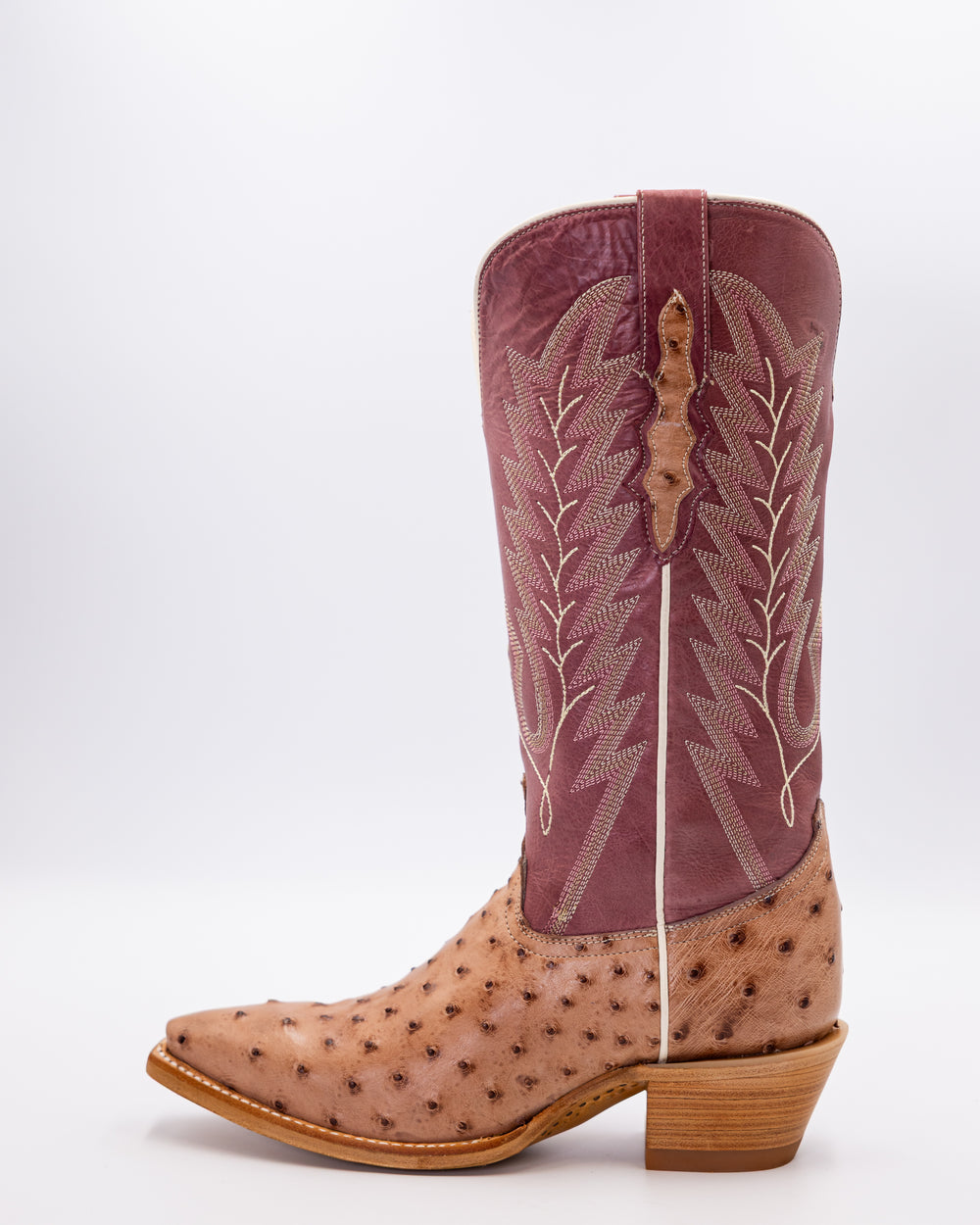 Cowgirl, Boots, Western, Lucchese, Ariat, Corral, OldGringo, Lane, LibertyBlack, Durango, MacieBean, DoubleD, Handmade, Exotic, Ostrich, Alligator, Python, Turquoise, SnipToe, Embroidered, SquareToe, Fashion, Vintage, Classic, Rodeo, Fringe, Glitter, Suede, TallBoots, ShortBoots, RanchWear, Stylish, Premium, Genuine, Leather, Lizard, Crocodile, Caiman, FullQuill, Traditional, Rustic, Floral, Inlay, TexasStyle, WomensBoots