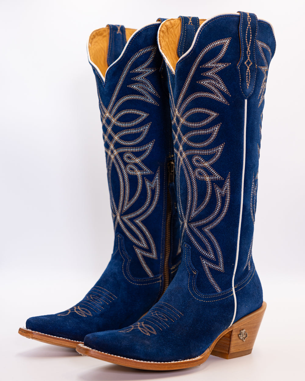 Western wear for women, cowgirl outfits, southern style clothing, fringe jacket, denim snap shirt, western dress, pearl snap shirt, high-waisted jeans, ranch wear, boho cowgirl style, leather cowboy boots, embroidered boots, square toe boots, ankle cowboy boots, cowgirl hat, western belt, fringe purse, turquoise jewelry, bandana, concho belt, boot accessories, cow print fashion, rodeo handbag, rustic necklace, Nashville fashion, rodeo ready, country girl style, 